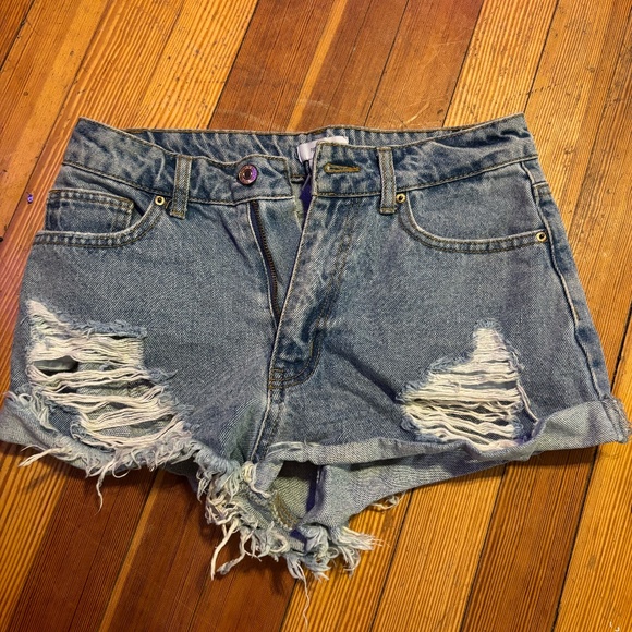 Jean Shorts - Picture 1 of 3